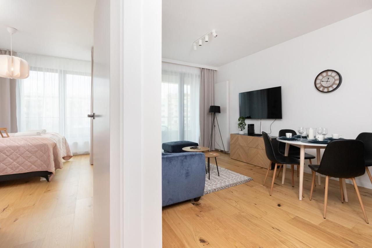 Apartament Vespa Beach Nearby By Noclegi Renters Gdynia Exterior photo